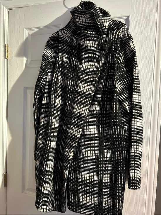 Esme Jackets & Blazers - Vintage ESME Black & White Plaid Women’s Coat